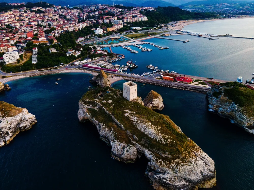 رحلة شيلا وأغوا